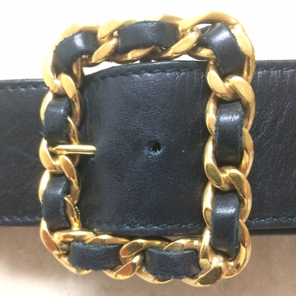 Chanel Vintage Black Leather Gold Chain Link Belt - Picture 2 of 3